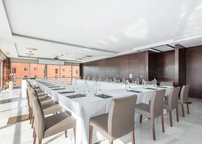 ホテル ユーロスターズ 4*